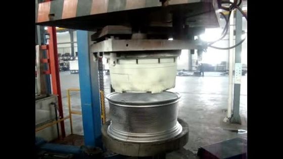 China Automatische Grote het Afgietselmachine van de Aluminiummatrijs, het Aluminiummachine van het Matrijzenafgietsel voor de Gieterij van de Zandvorm leverancier